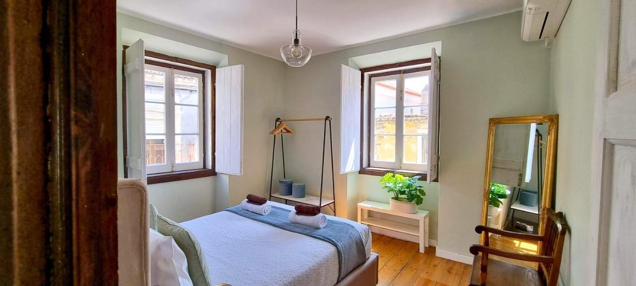 Casa Do Alfaiate Home&Breakfast Almada Bagian luar foto
